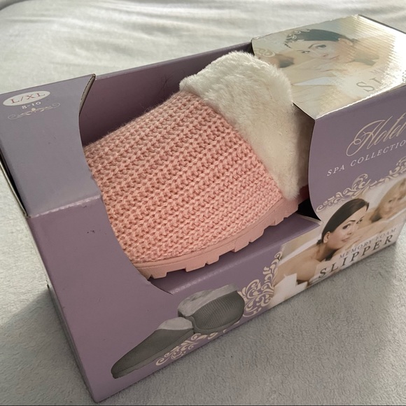 NIB Light Pink Memory Foam Slippers sz 8 / 9 / 10 women's, 7 / 8 / 9 men's - Picture 4 of 4